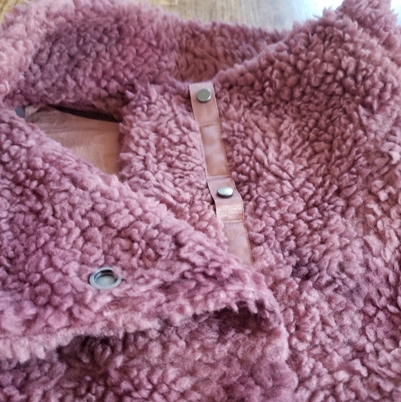 Lululemon LAB Textured Fleece Coat - Picture 9 of 16